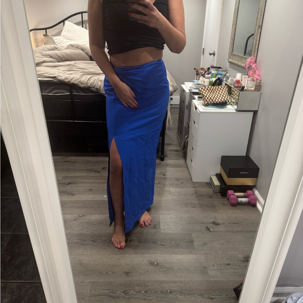 Elegant Blue Maxi Skirt